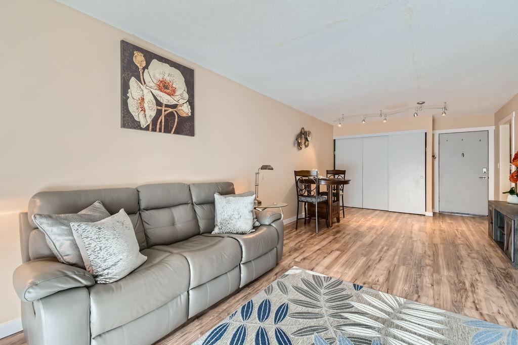6423 Colony Way Unit: 2H
