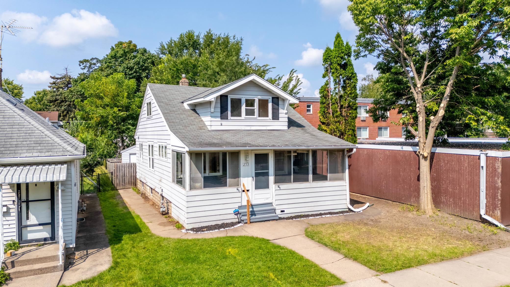 253 Warwick Street