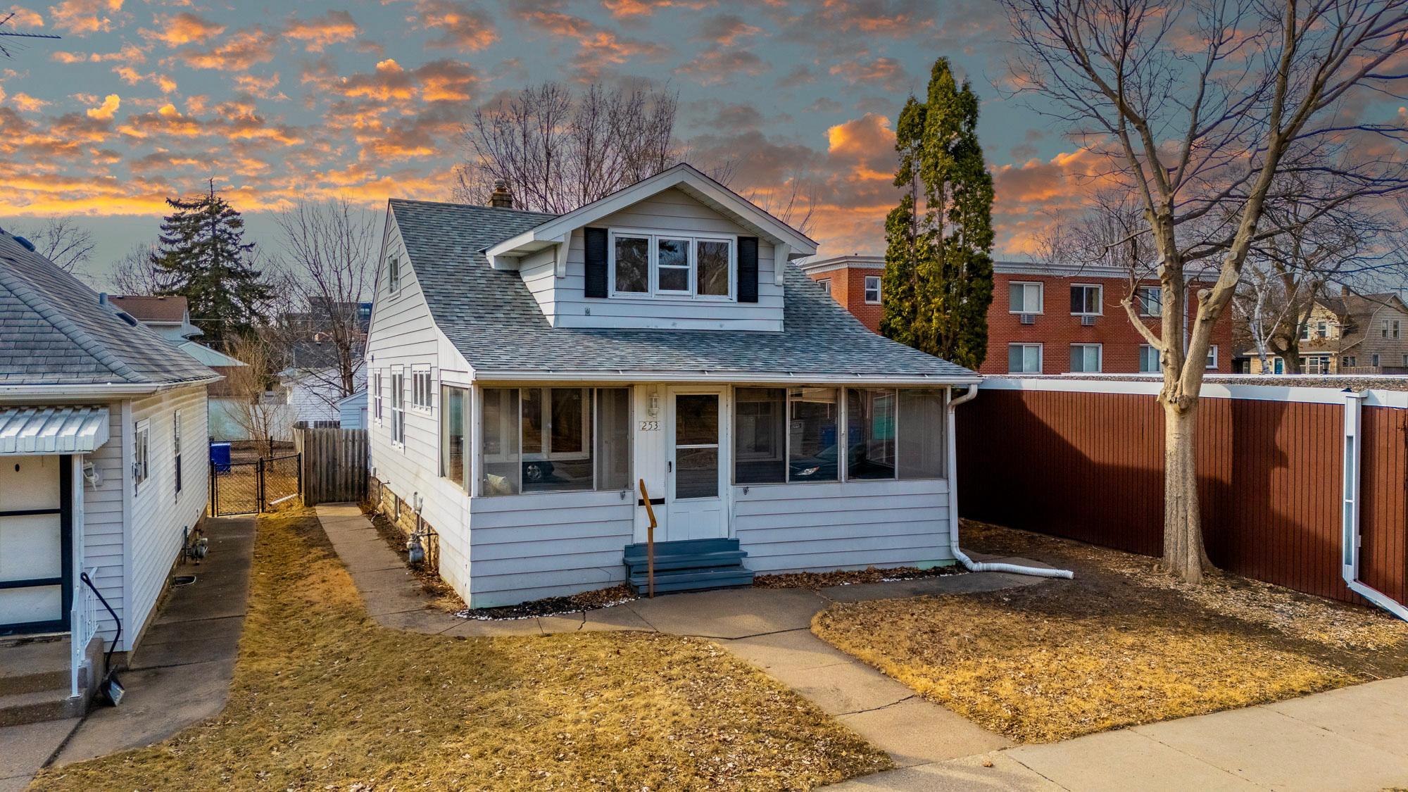 253 Warwick Street