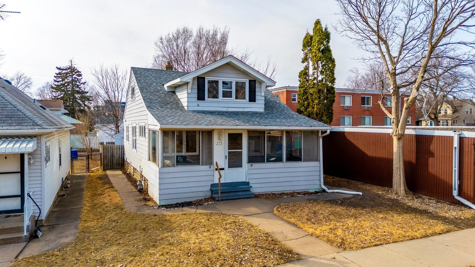 253 Warwick Street