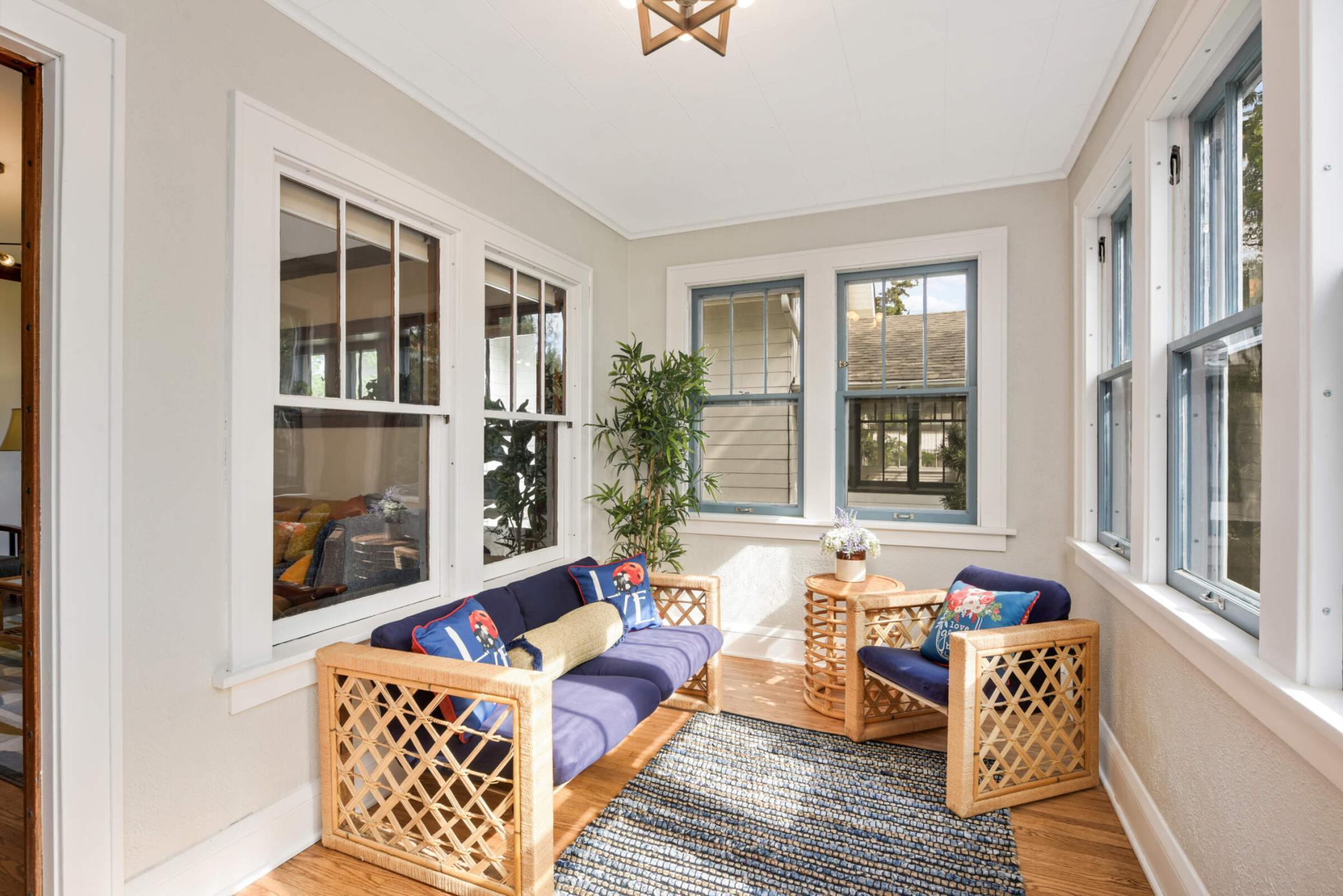 3819 Russell Avenue N