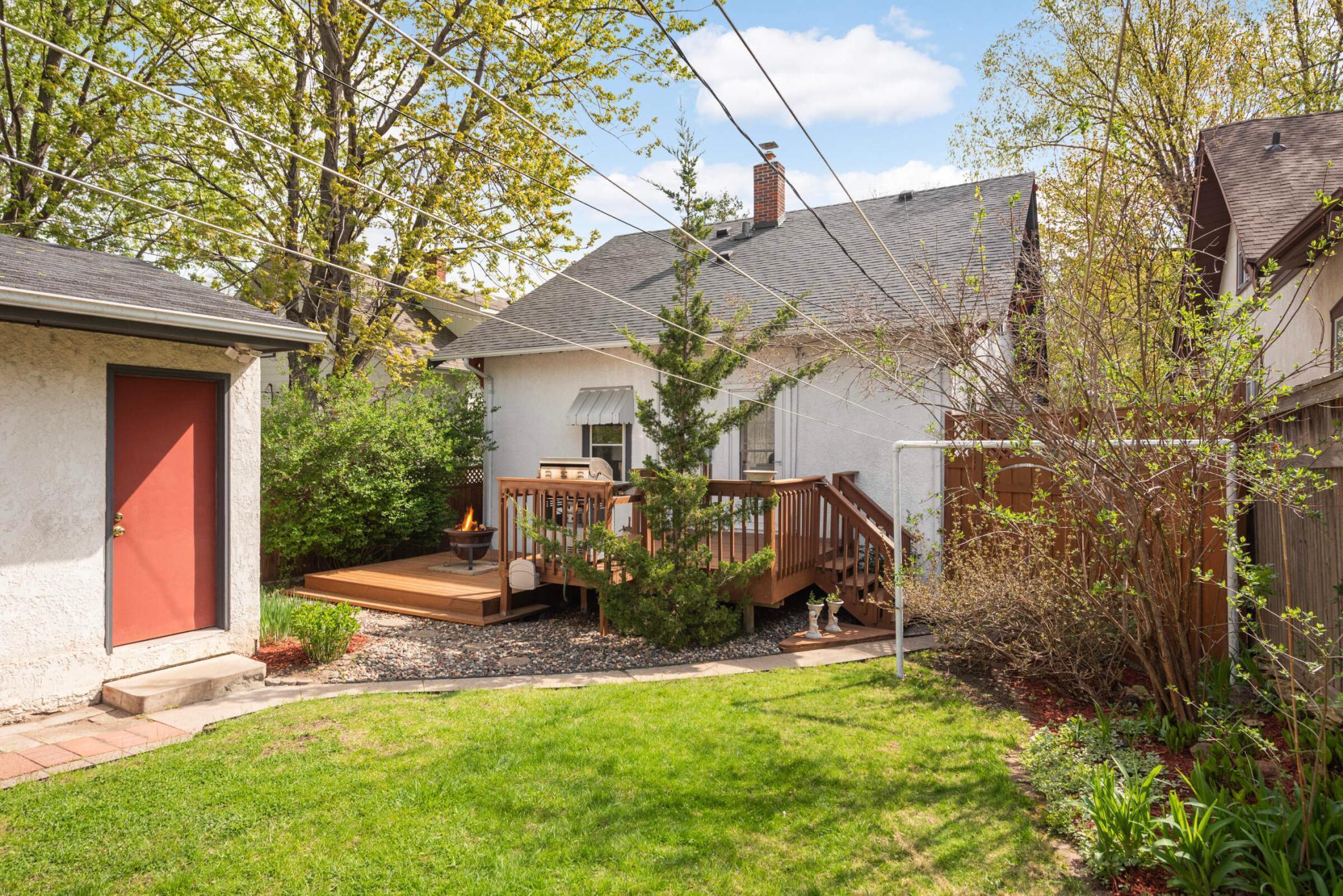 3819 Russell Avenue N