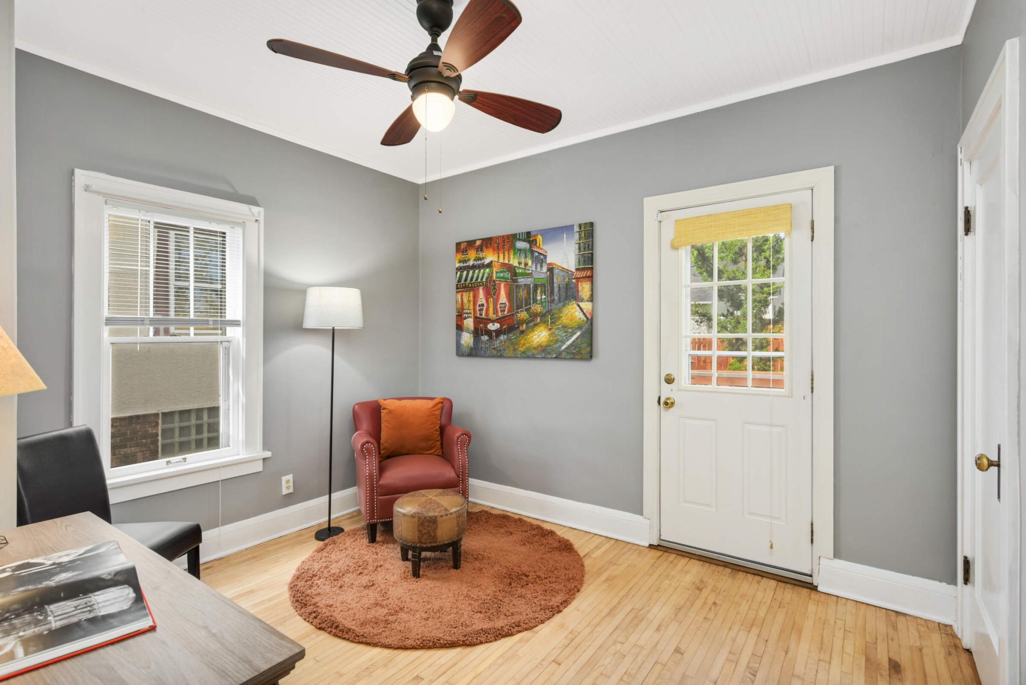 3819 Russell Avenue N