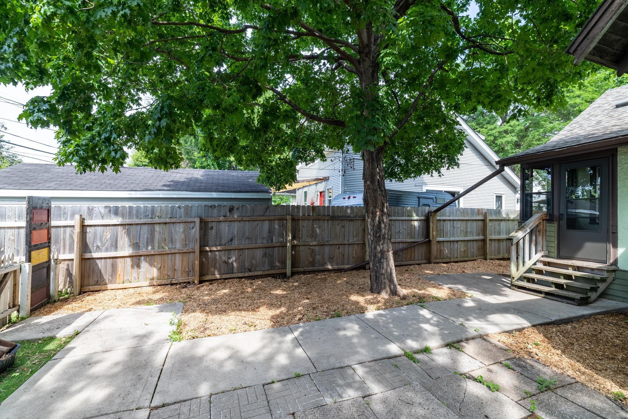 1050 Sherburne Avenue