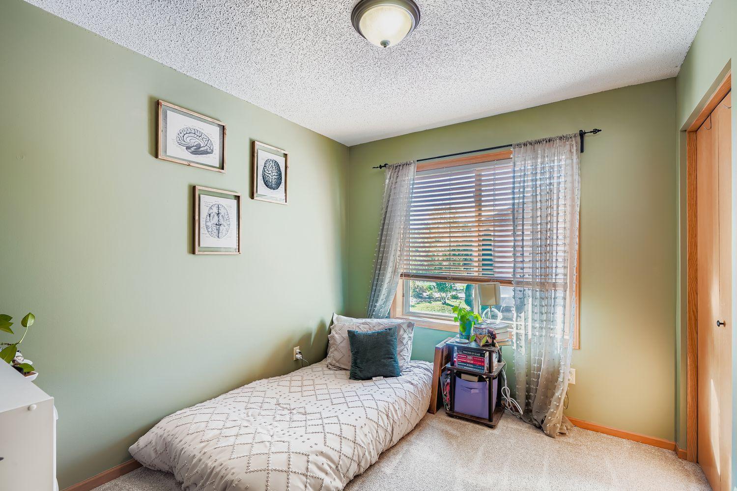 16943 Hopewell Court