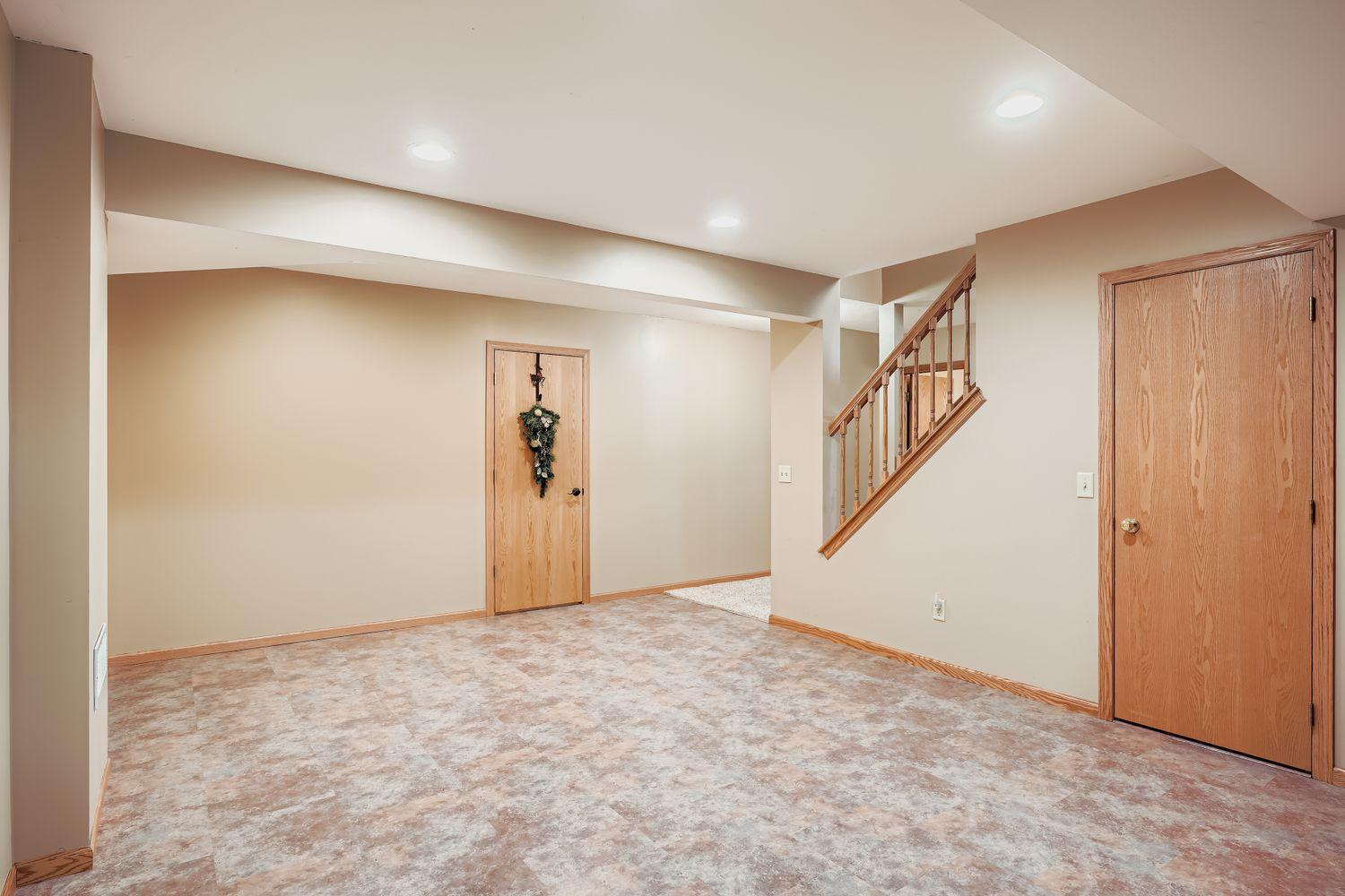 16943 Hopewell Court