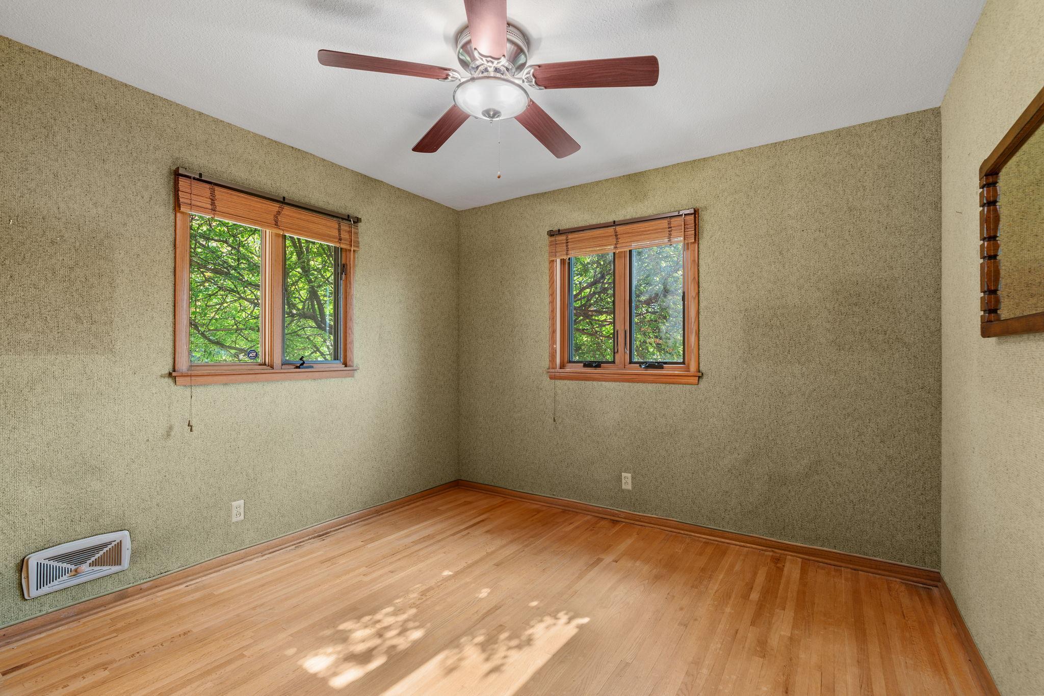 5246 Fillmore Street NE