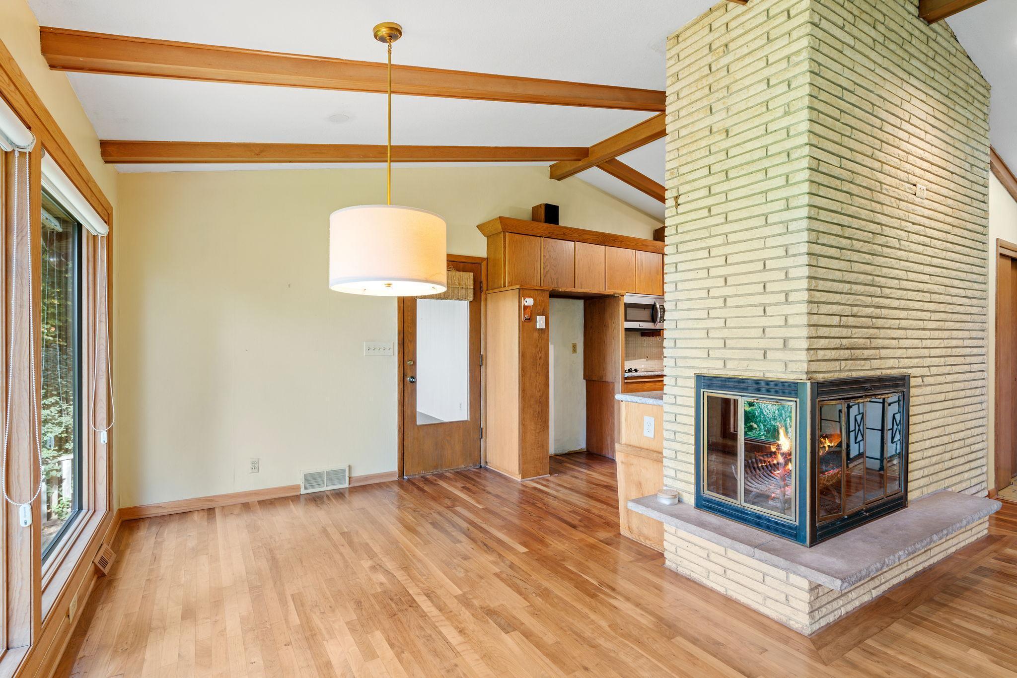 5246 Fillmore Street NE