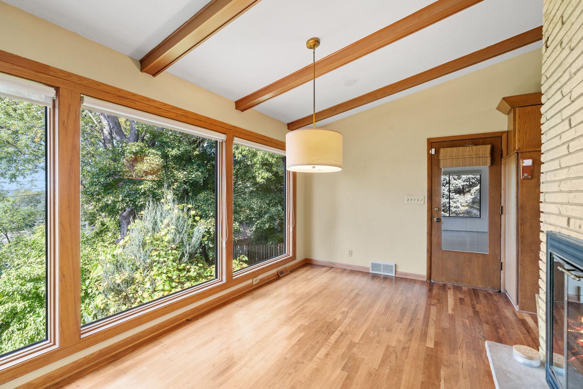 5246 Fillmore Street NE