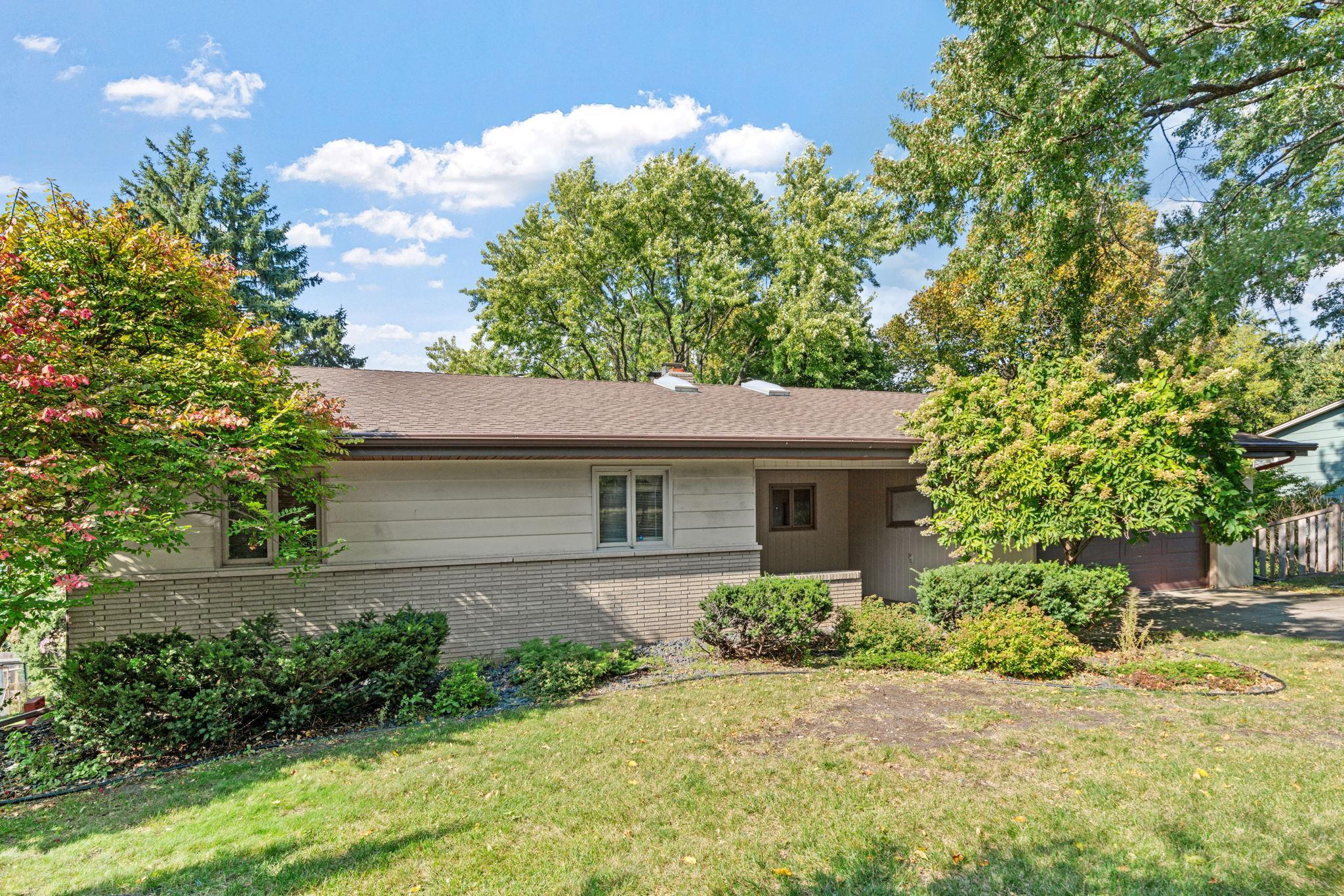 5246 Fillmore Street NE