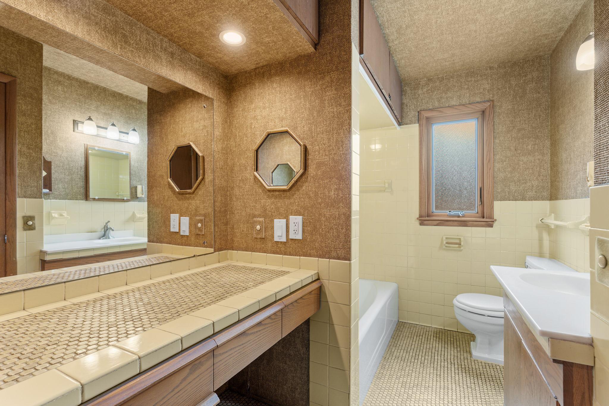 5246 Fillmore Street NE