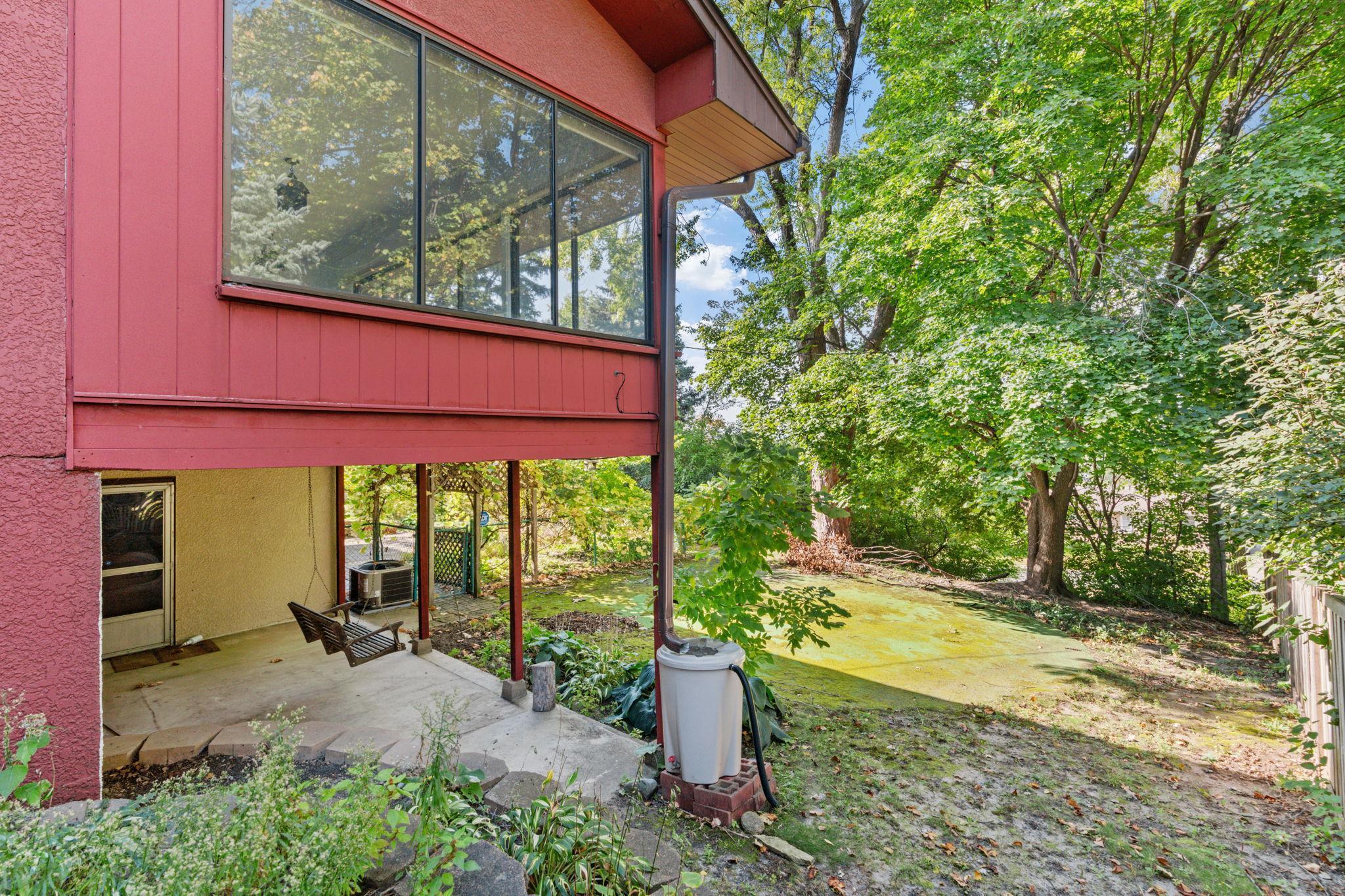 5246 Fillmore Street NE