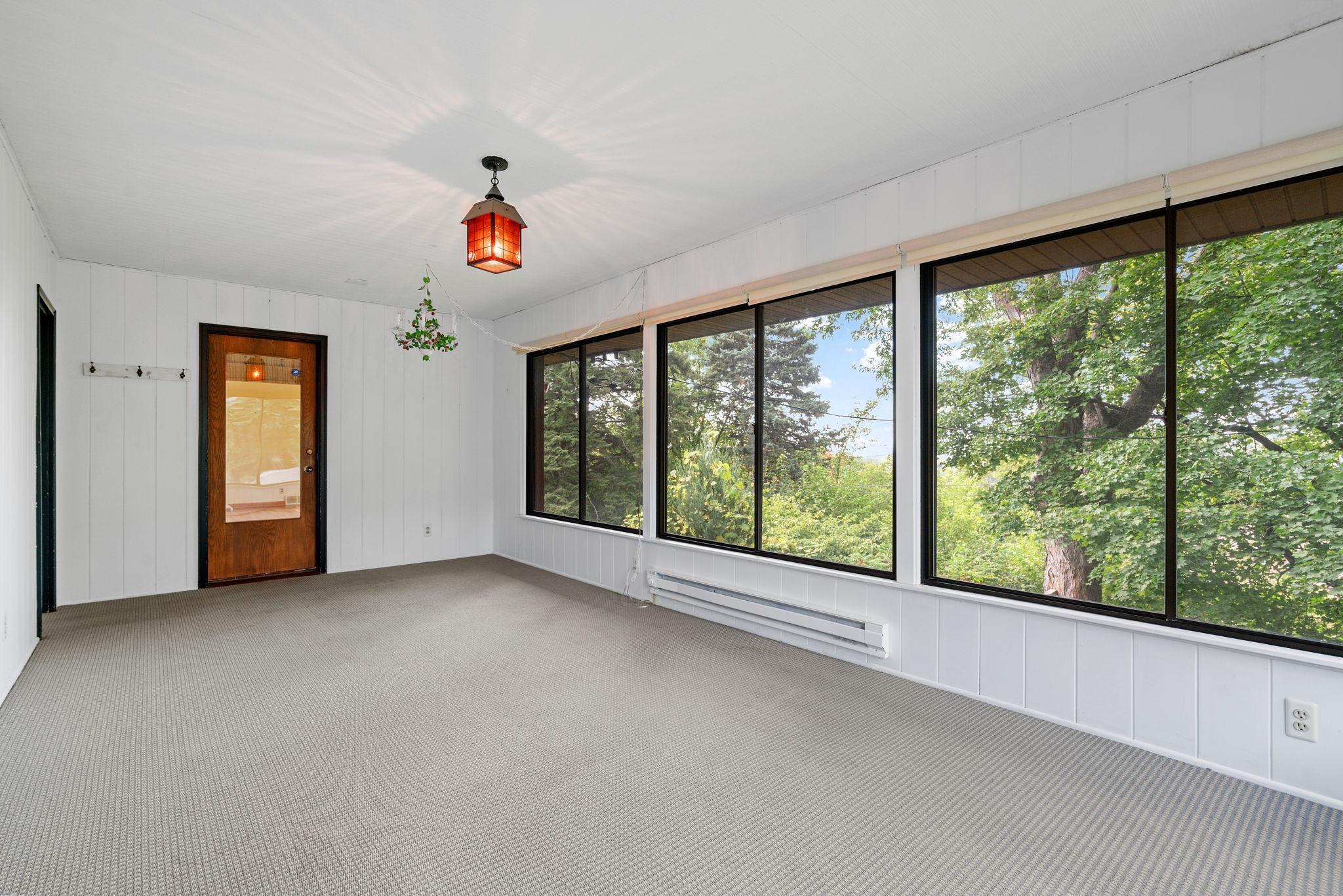 5246 Fillmore Street NE