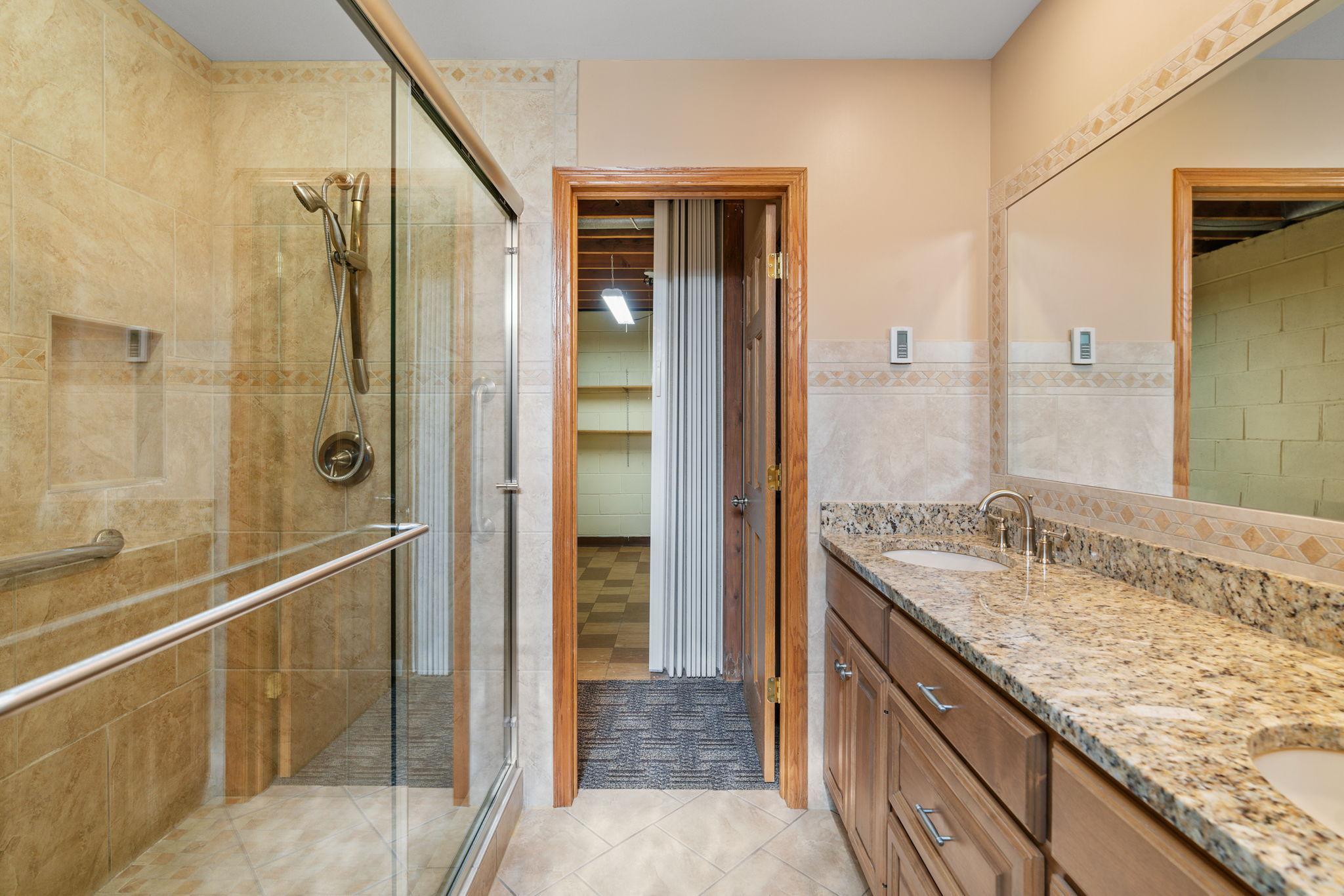 5246 Fillmore Street NE