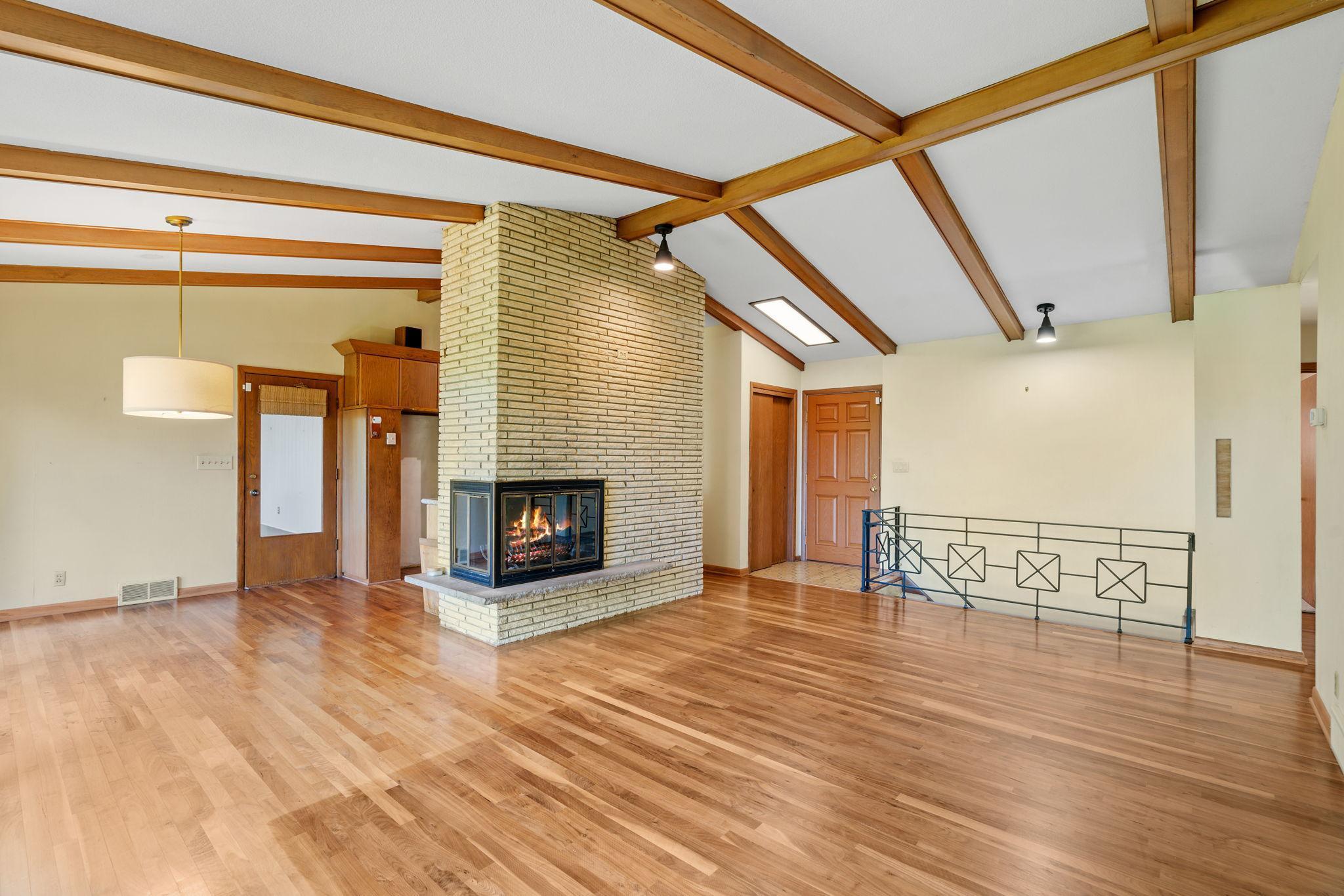 5246 Fillmore Street NE