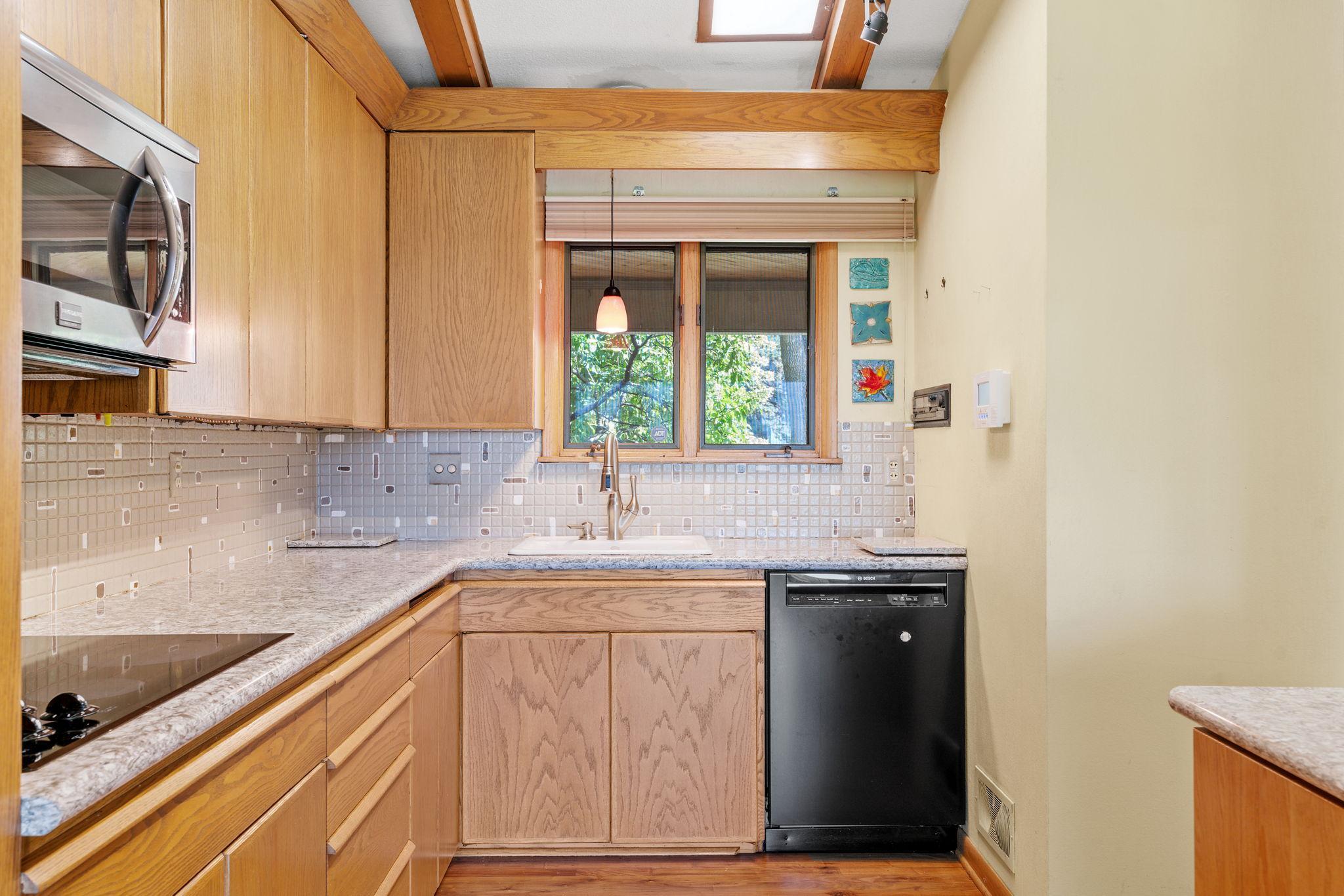 5246 Fillmore Street NE