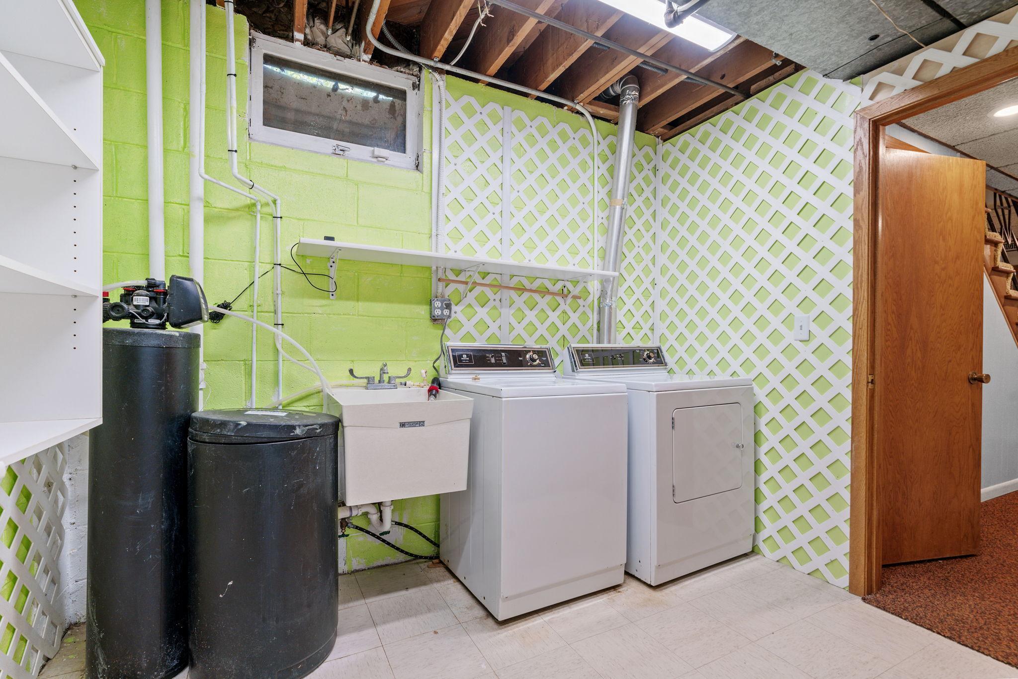 5246 Fillmore Street NE