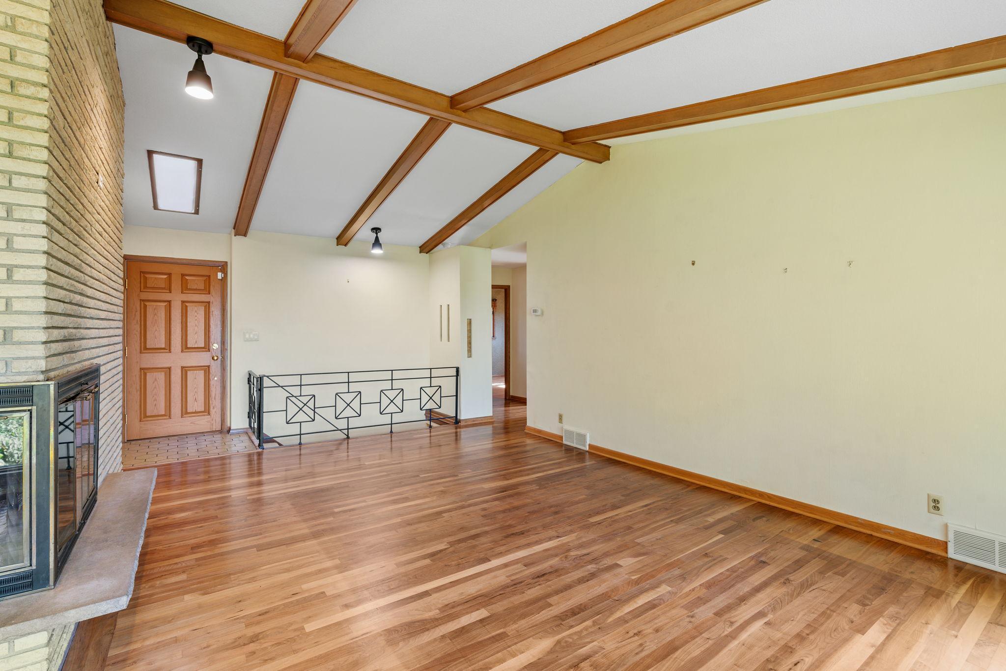 5246 Fillmore Street NE