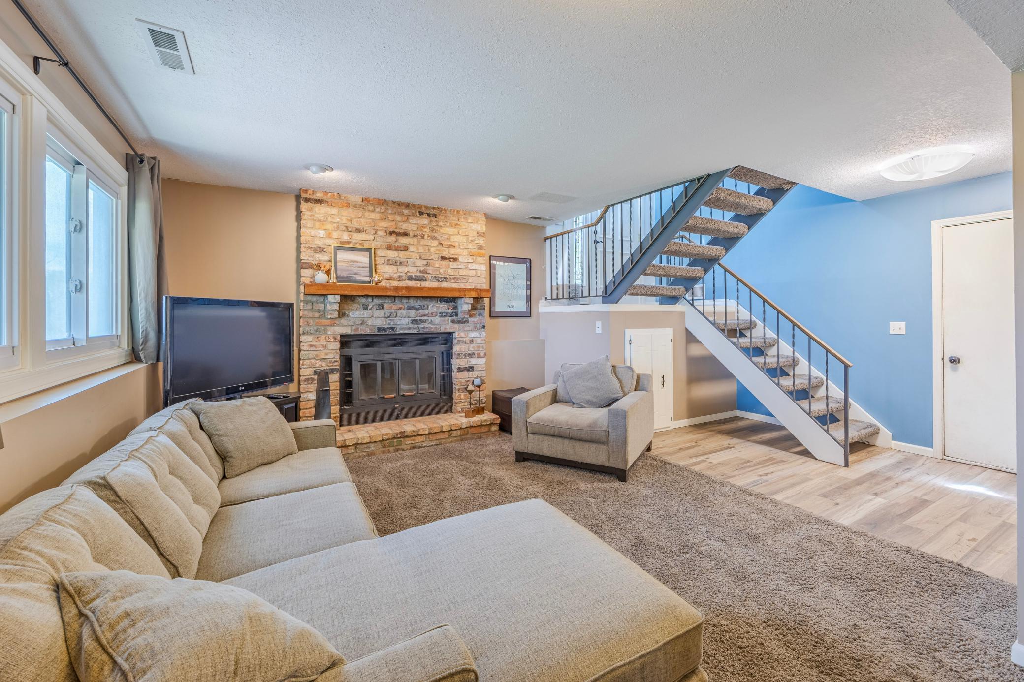 4595 Horizon Circle