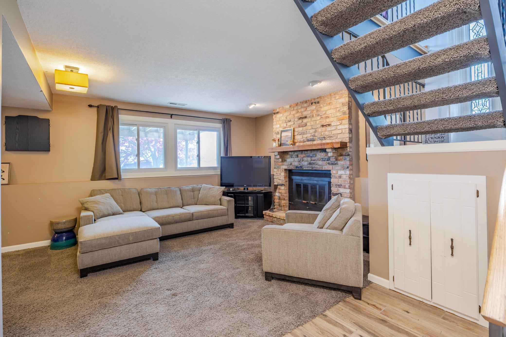 4595 Horizon Circle