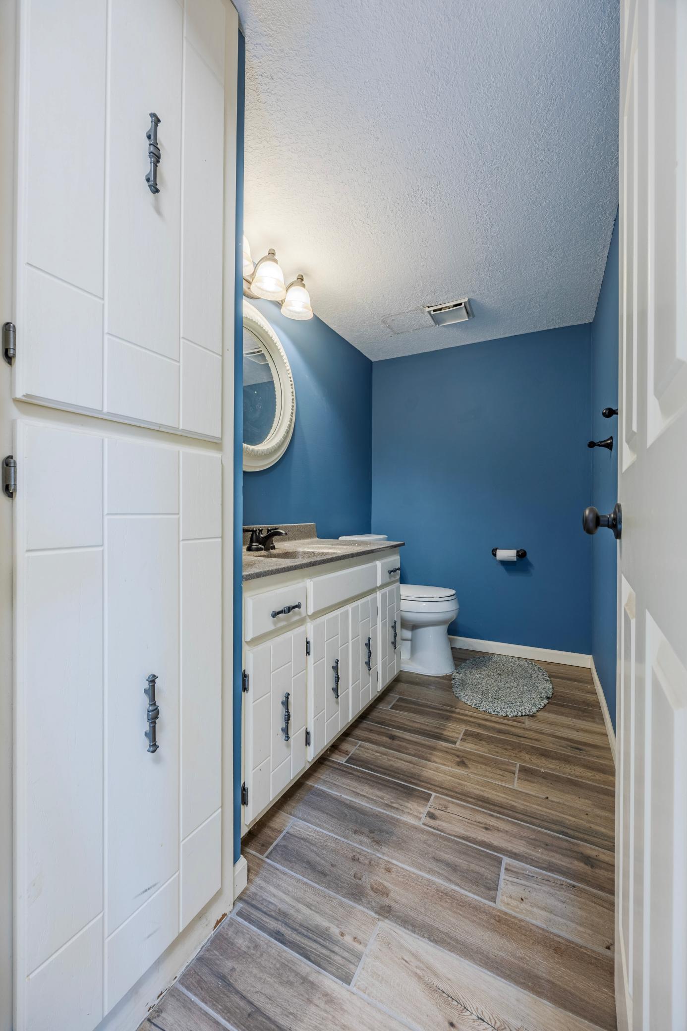 4595 Horizon Circle
