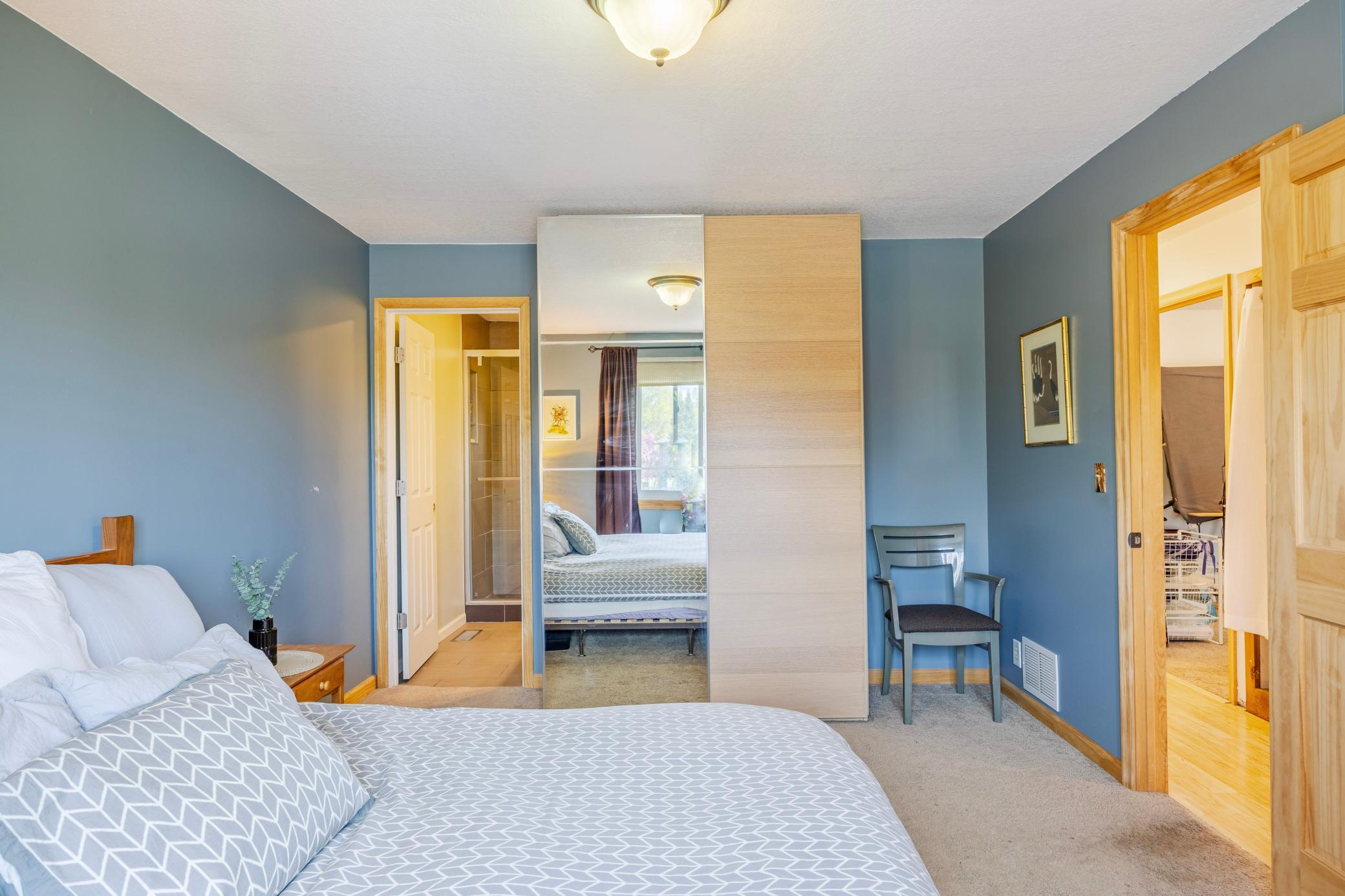 4595 Horizon Circle