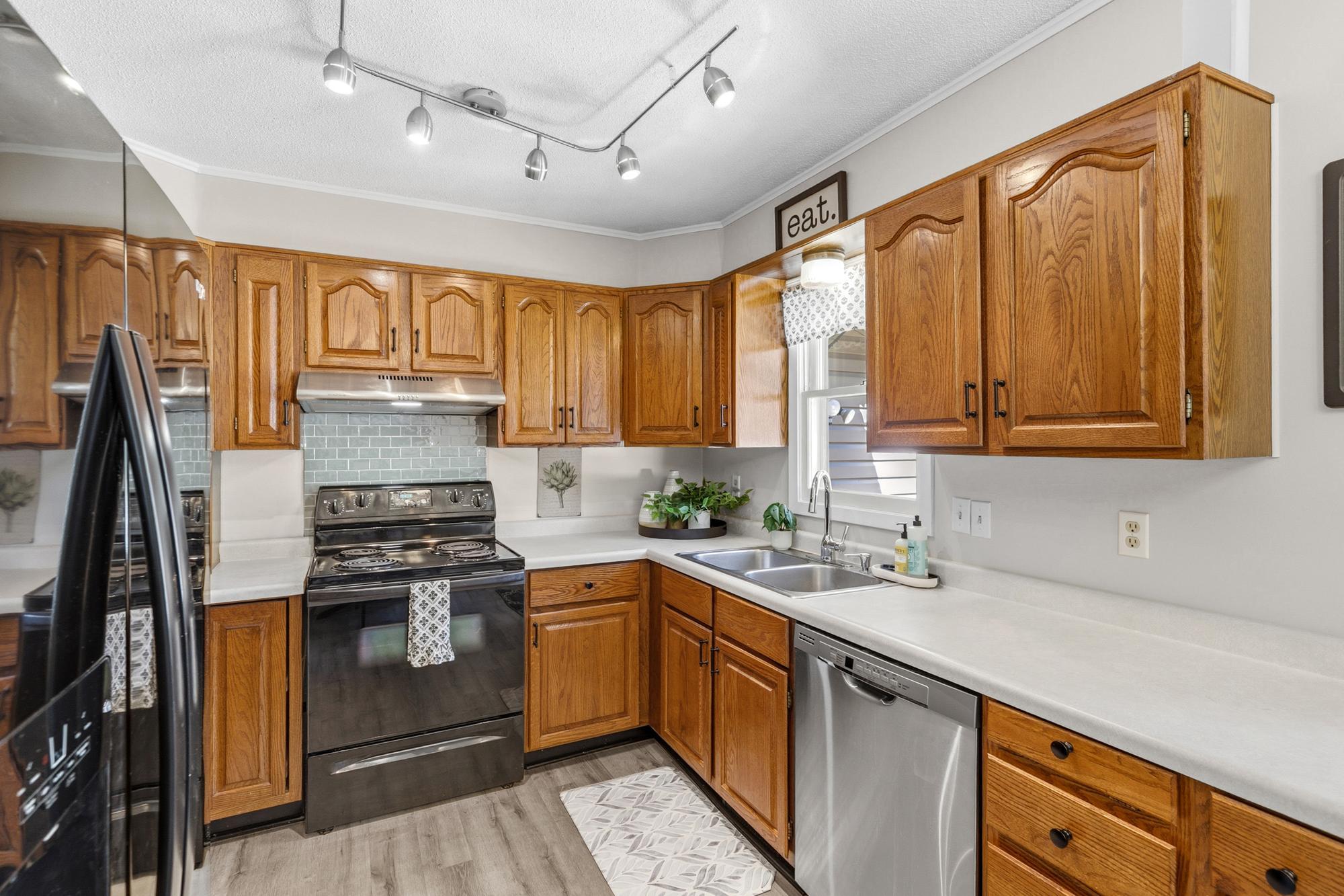 1557 5th Street