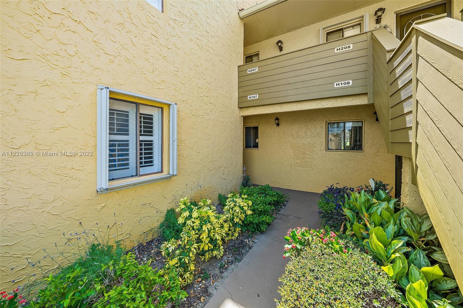 5335 SE Miles Grant Rd Unit: 107