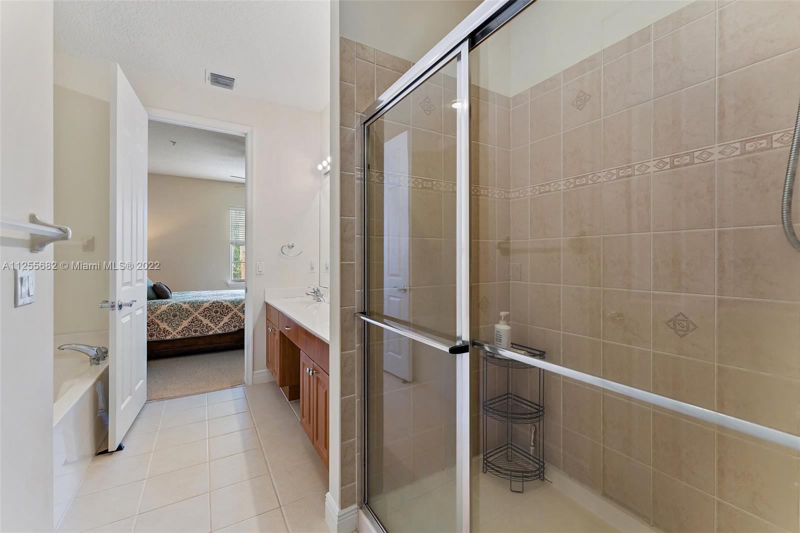 108 Jesup Ln Unit: 108