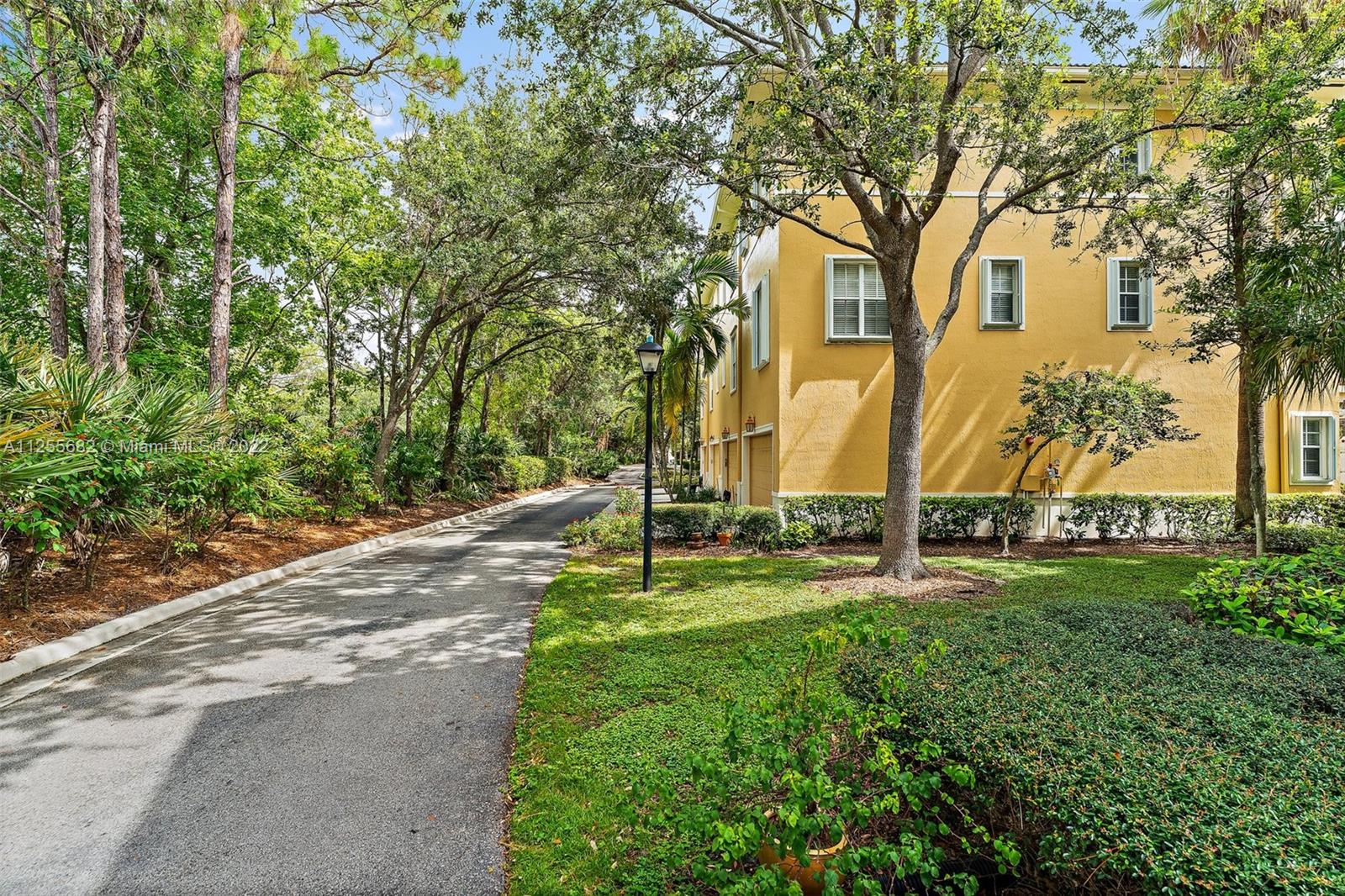 108 Jesup Ln Unit: 108