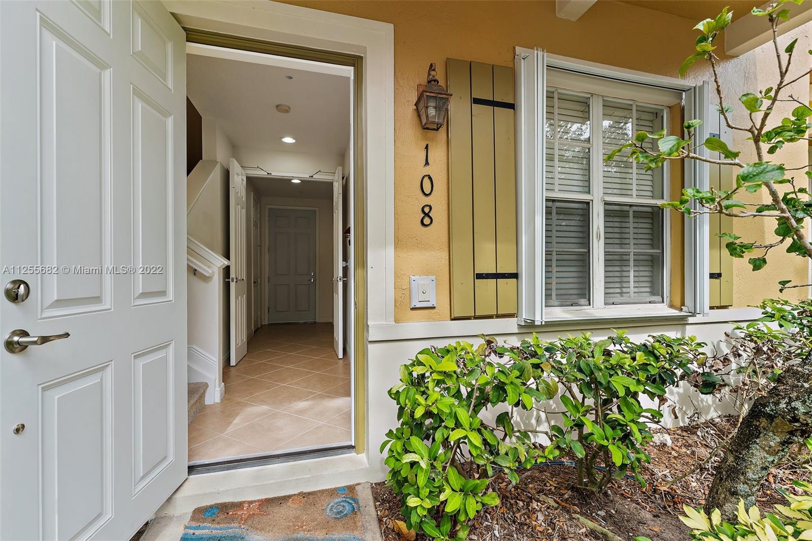 108 Jesup Ln Unit: 108