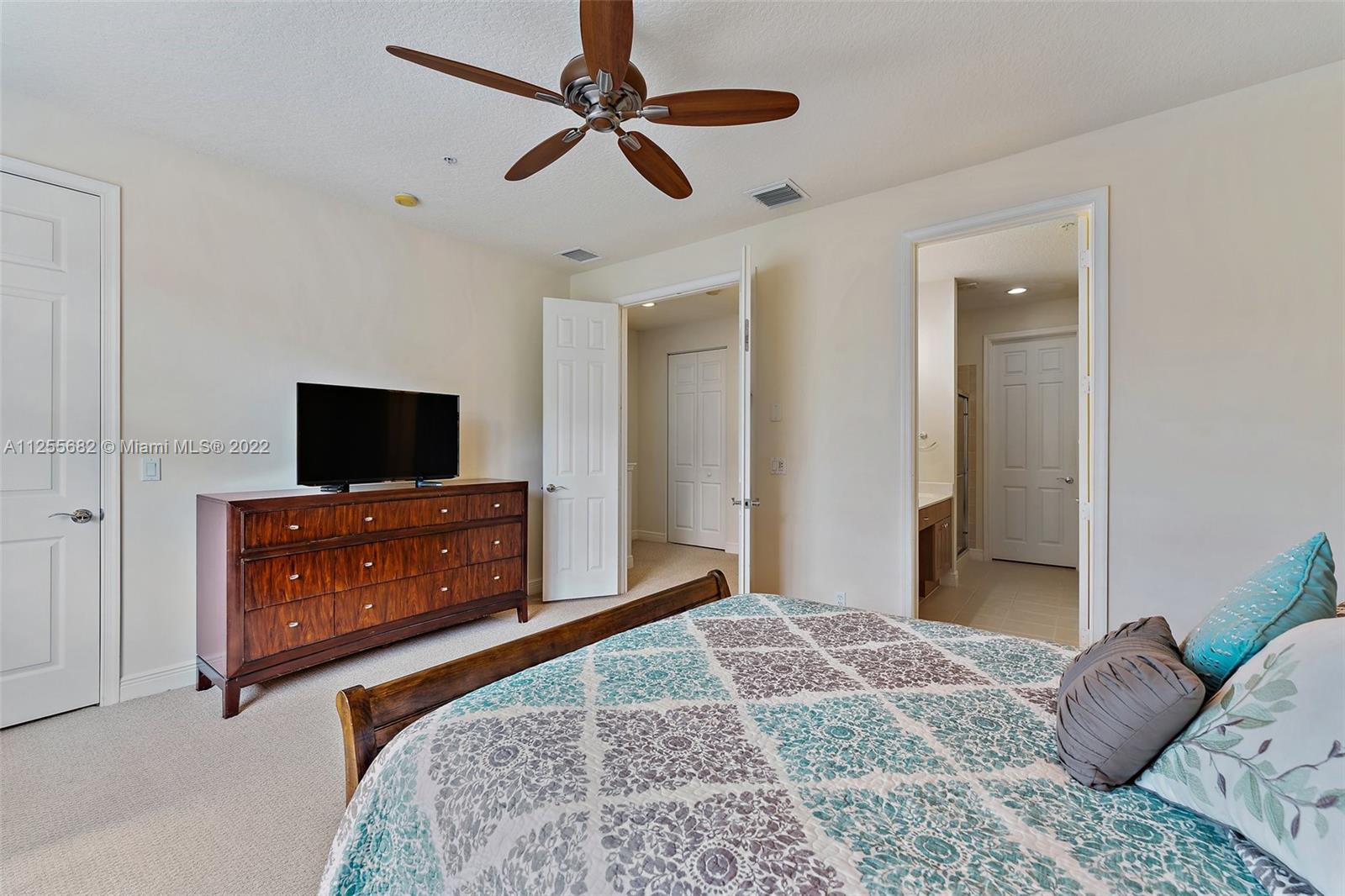 108 Jesup Ln Unit: 108