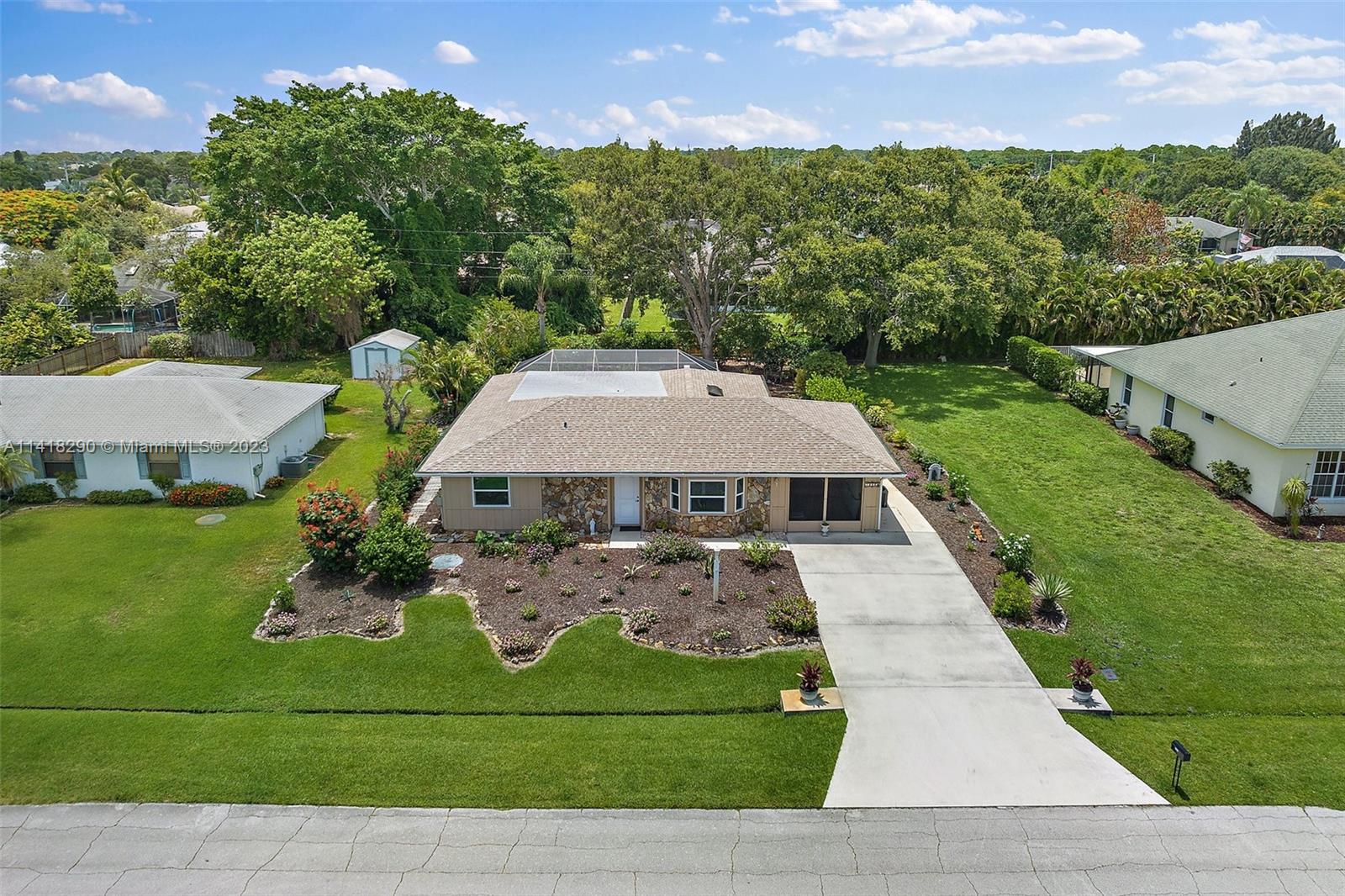 1966 SE Benedictine St