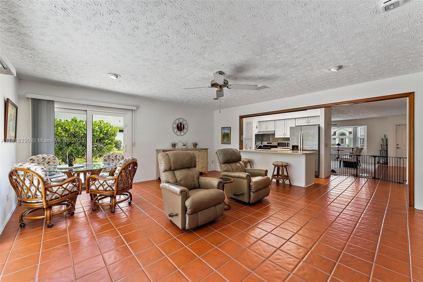 1966 SE Benedictine St