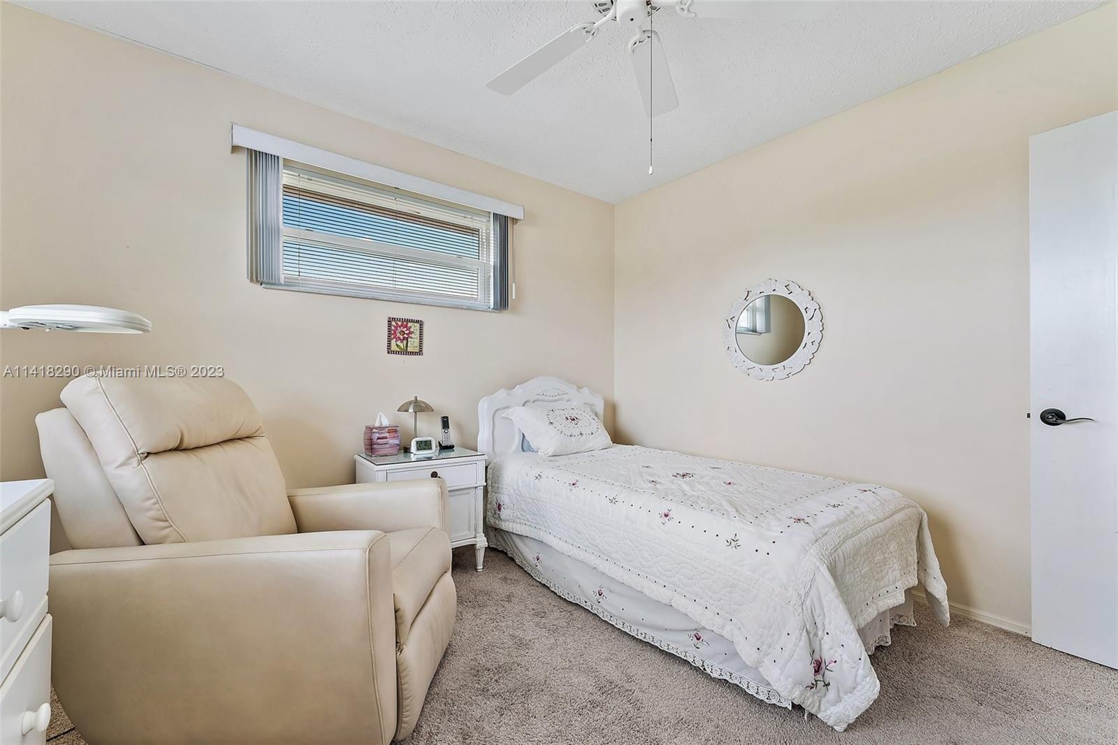 1966 SE Benedictine St