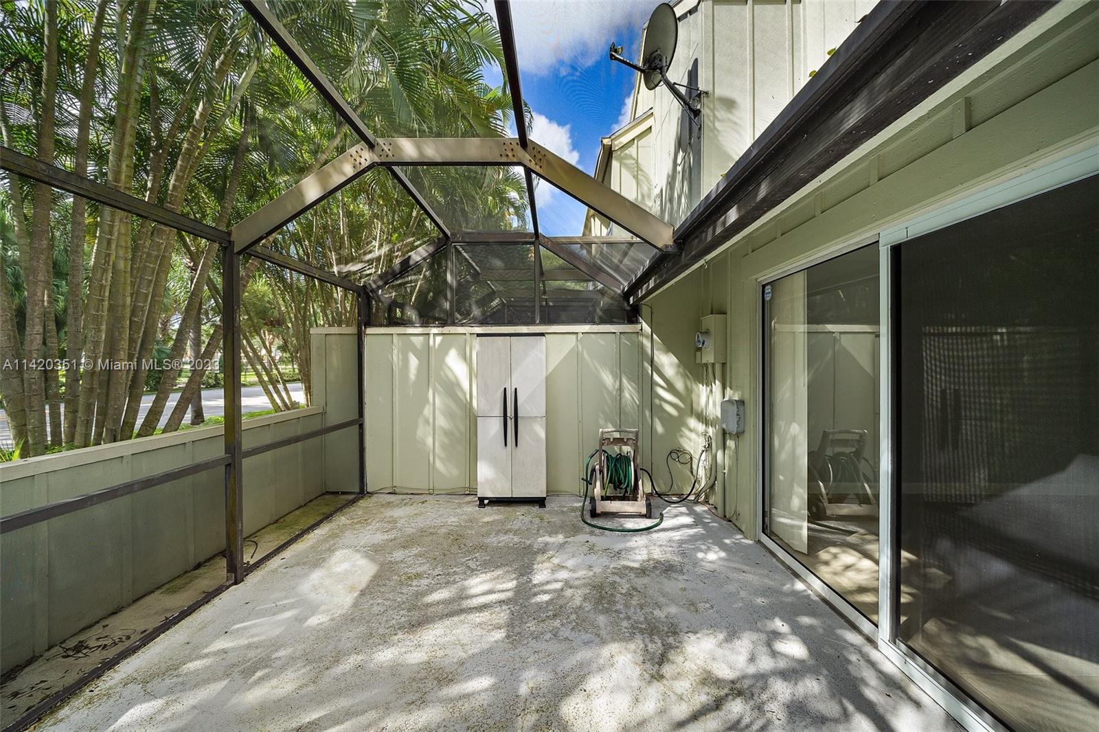 6351 Riverwalk Ln Unit: 4