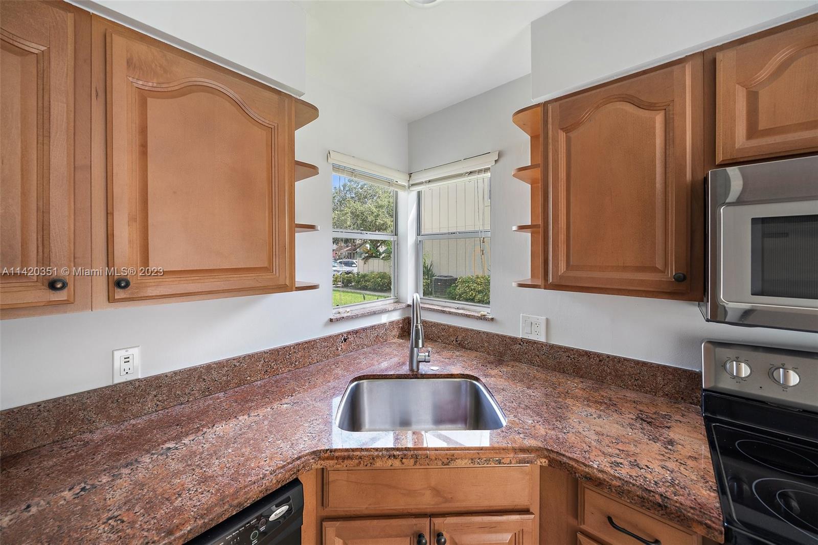 6351 Riverwalk Ln Unit: 4