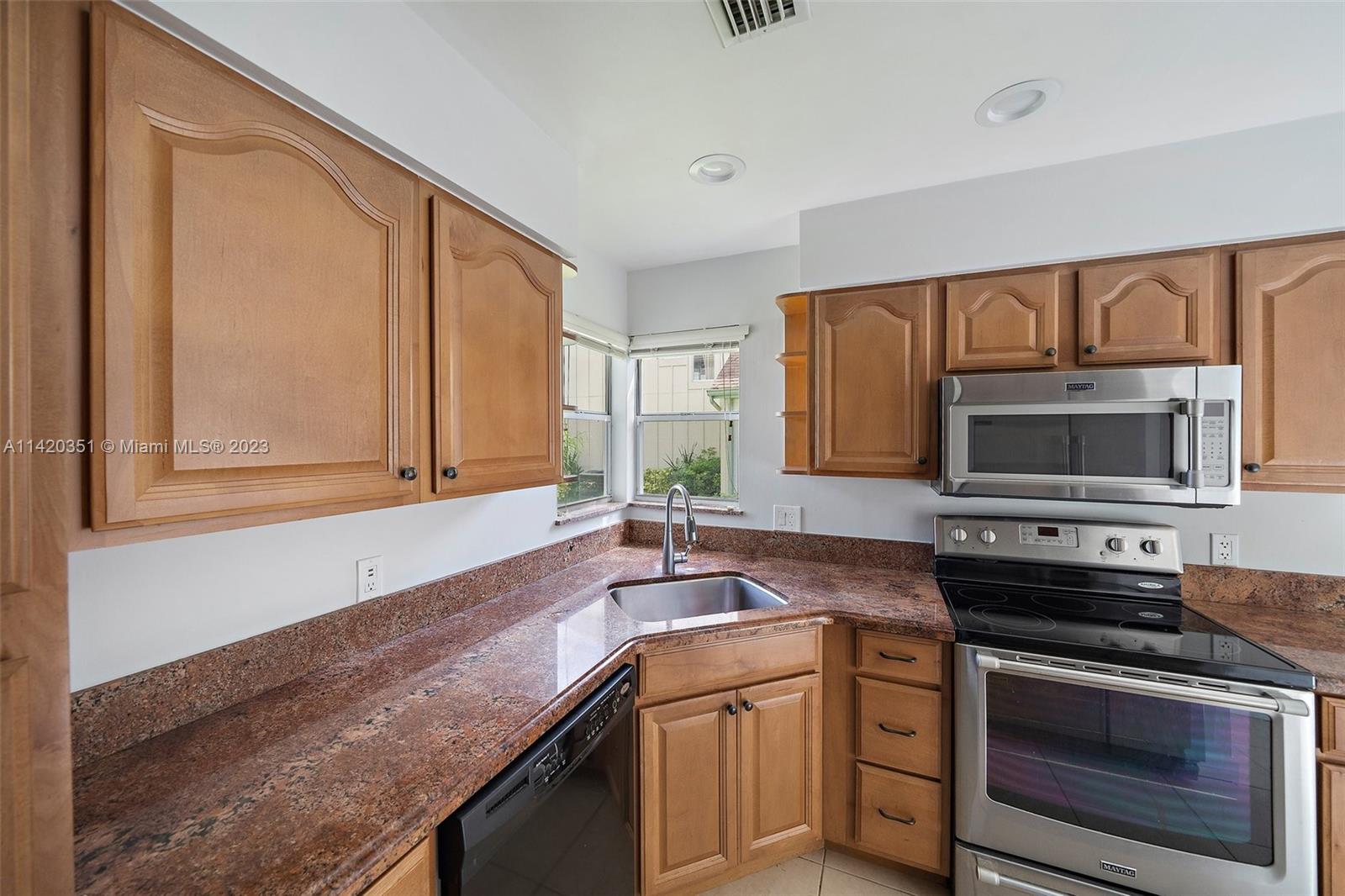 6351 Riverwalk Ln Unit: 4