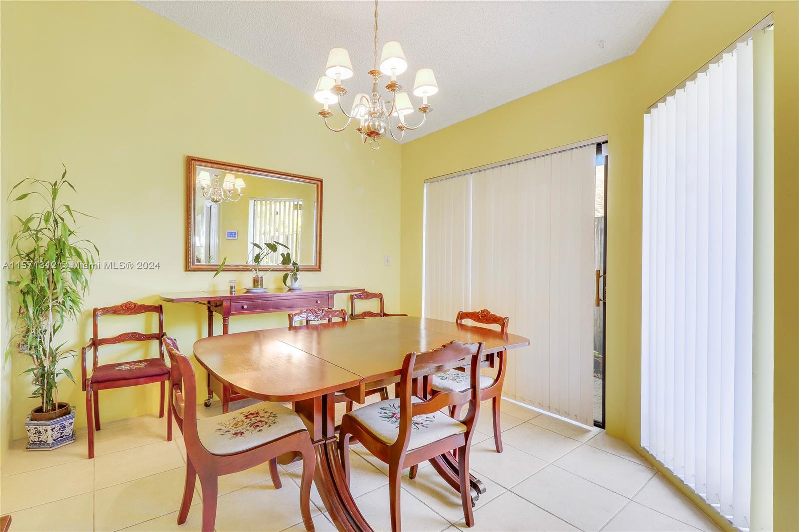 513 Springdale Cir # 513