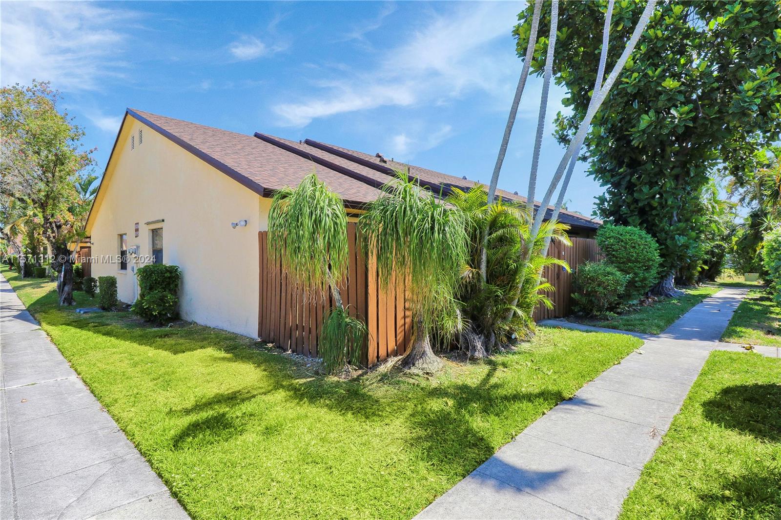 513 Springdale Cir # 513