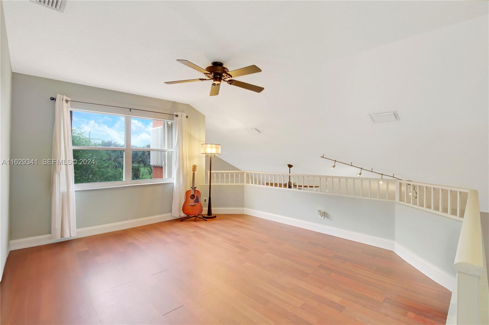 2038 Bonisle Circle