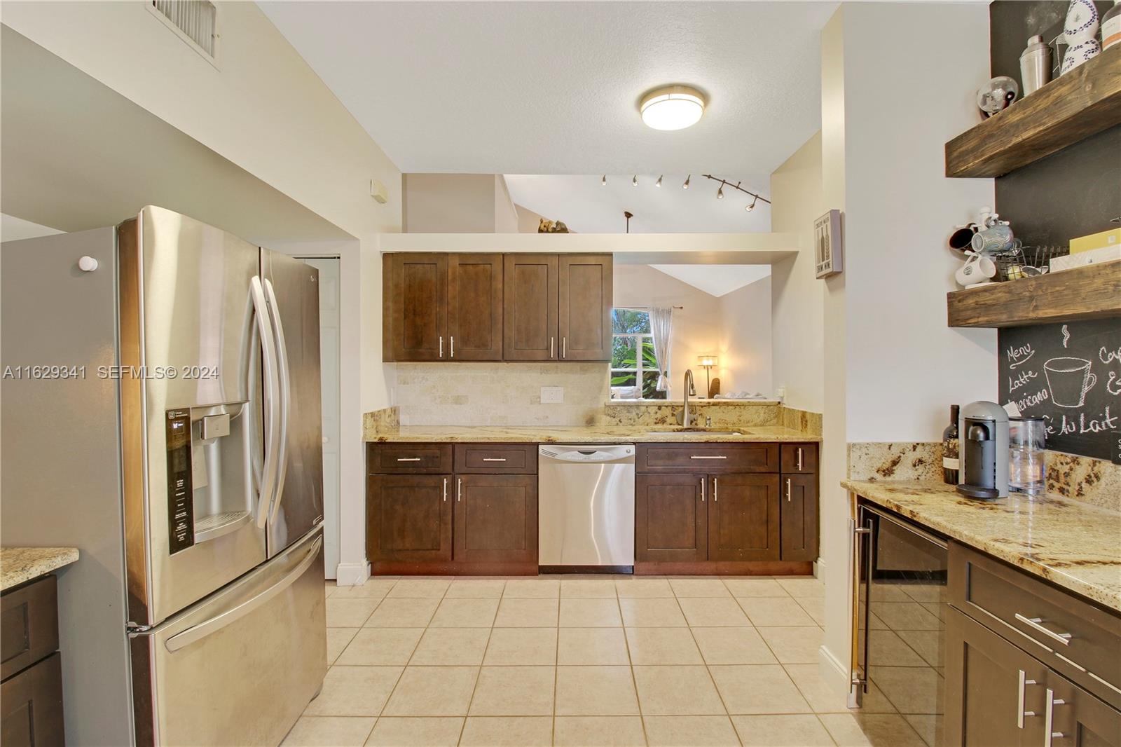 2038 Bonisle Circle