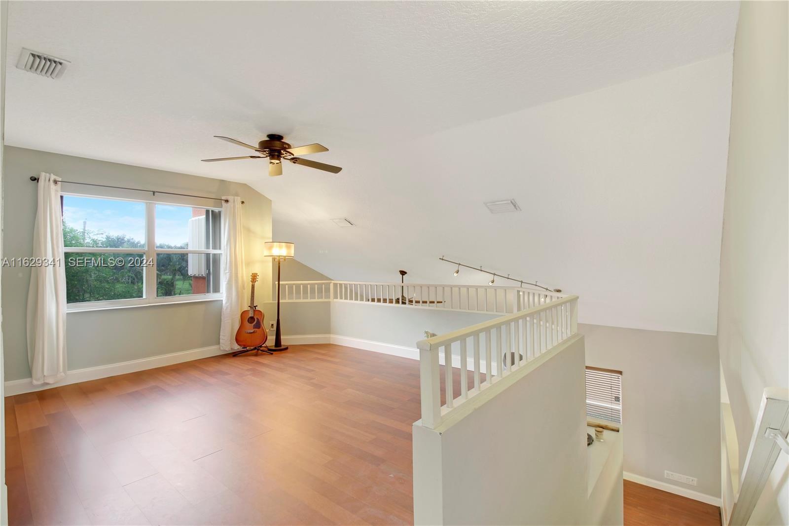 2038 Bonisle Circle