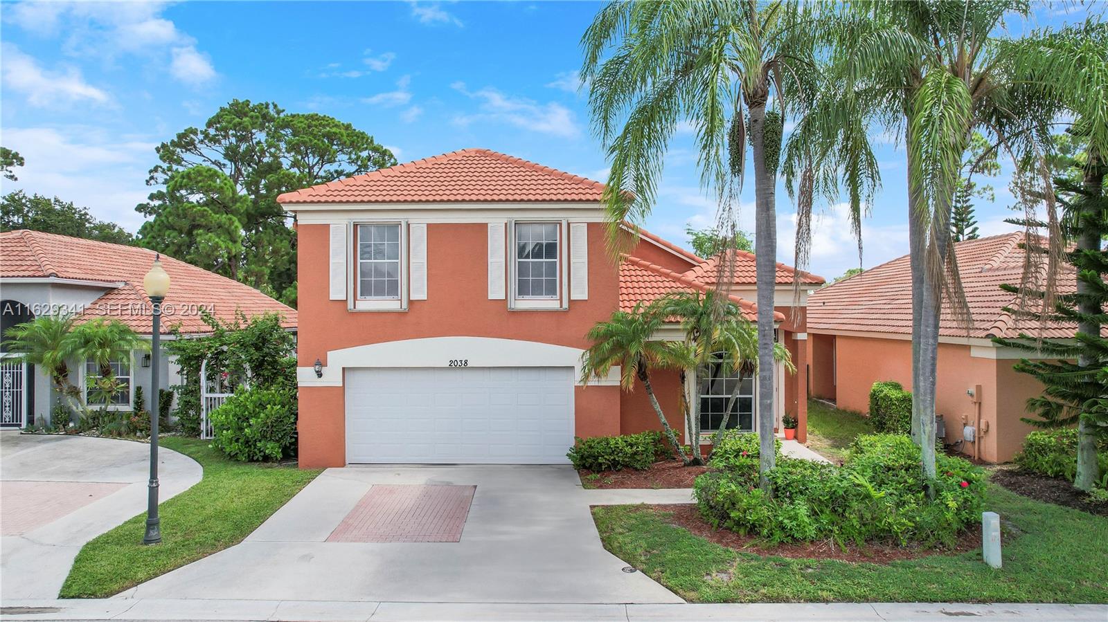 2038 Bonisle Circle