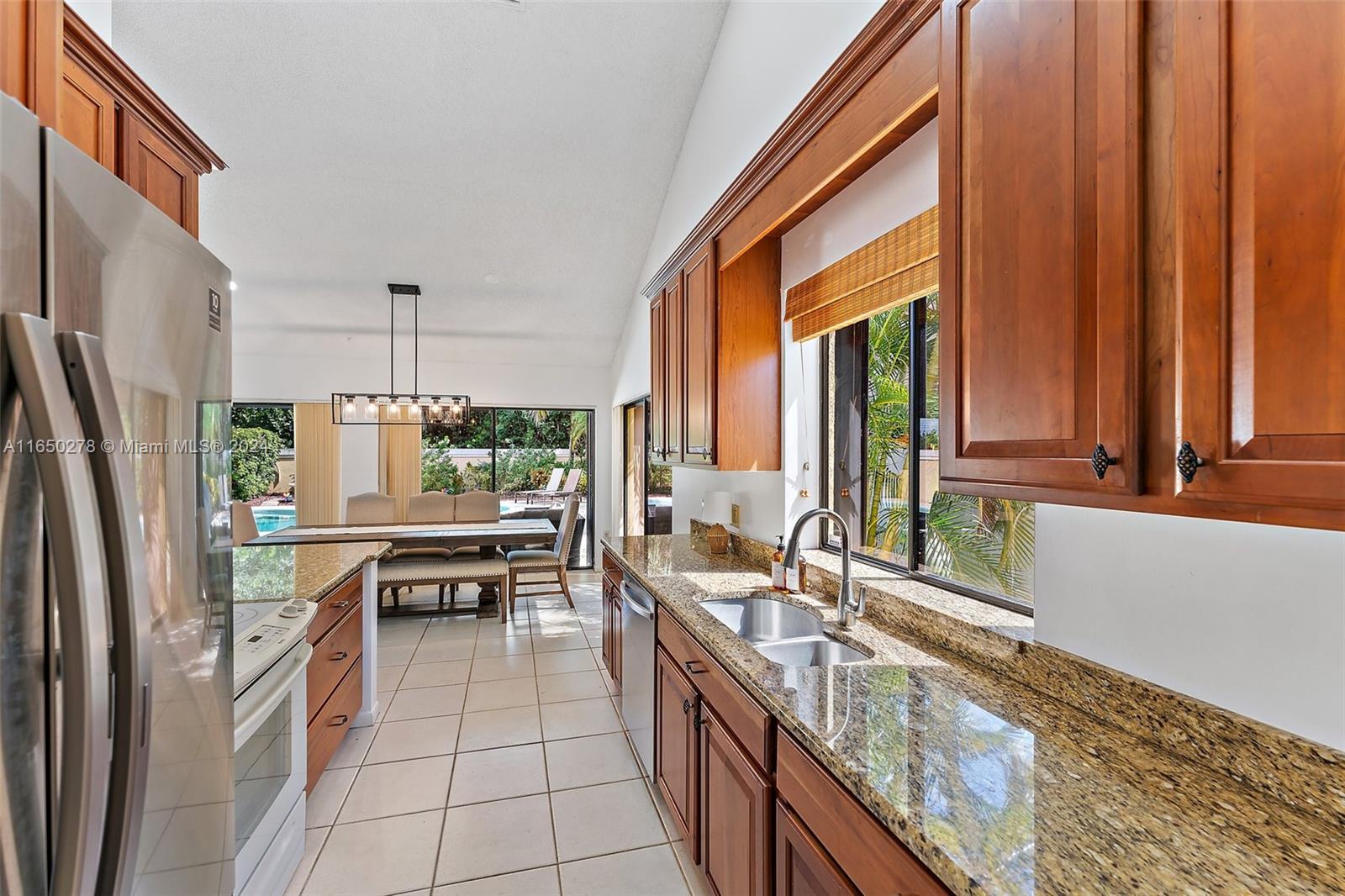 101 Sand Pine Dr # 101