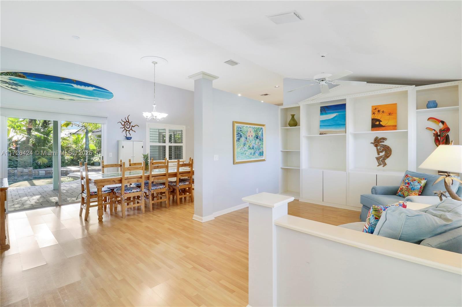 213 Shorewood Way
