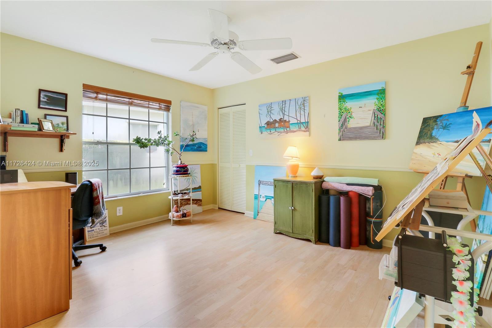 213 Shorewood Way