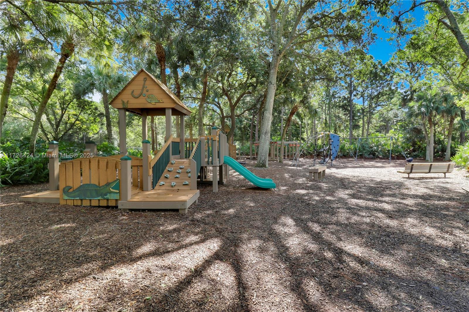 213 Shorewood Way