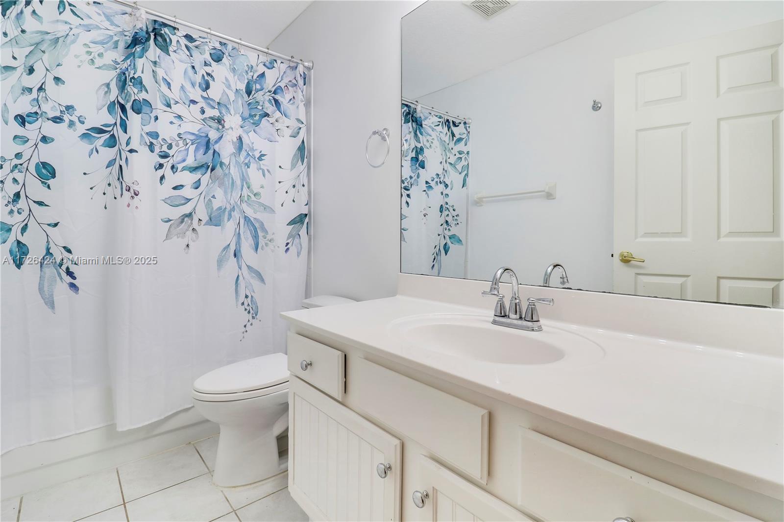 213 Shorewood Way