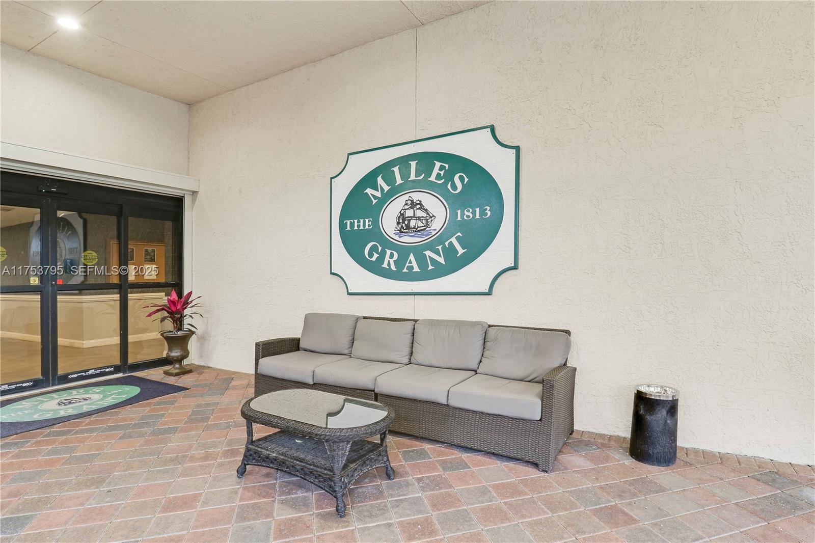 5313 SE Miles Grant Road 206
